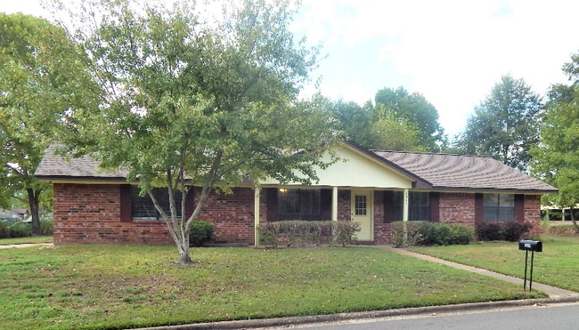 Photo - 4028 Western Oak St Casa