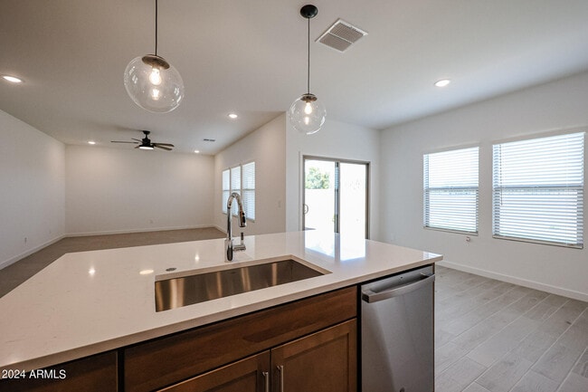 Photo - 7917 N 79th Ave