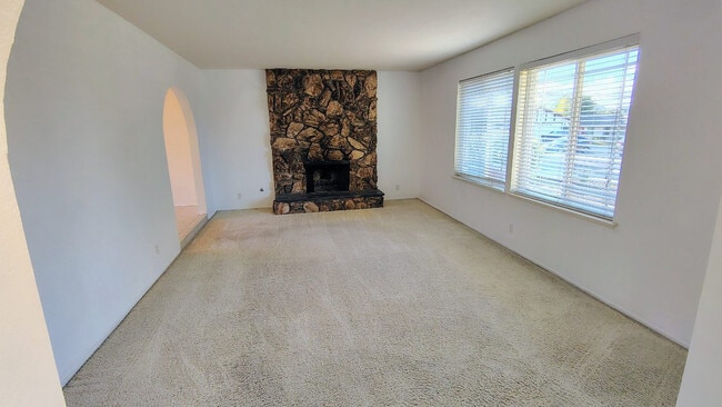 Photo - 1930 Adrian St