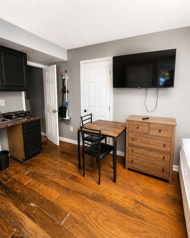 Photo - 2102 Oakland Ridge Dr Unidad C