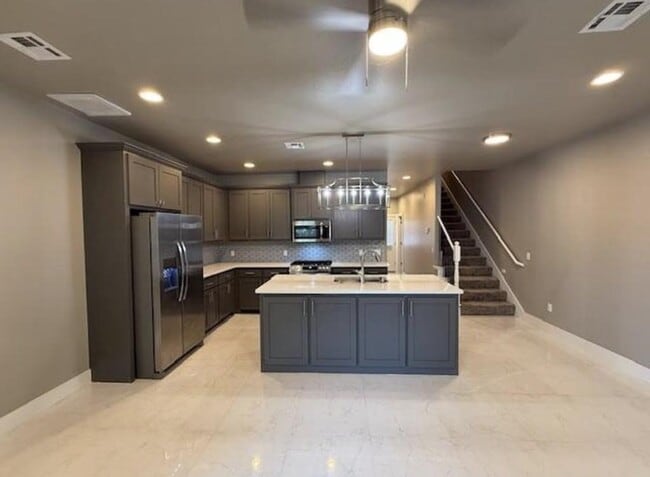 Photo - 604 Abadan Dr