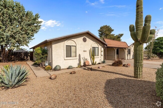 Building Photo - 2180 W Val Vista Dr Rental