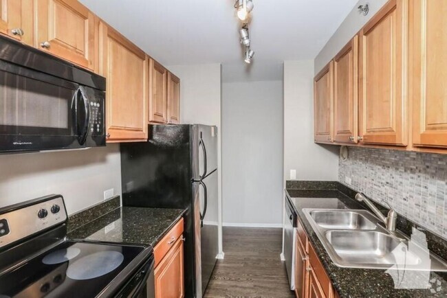 Building Photo - 1 bedroom in Chicago IL 60613 Unit 1106 Rental