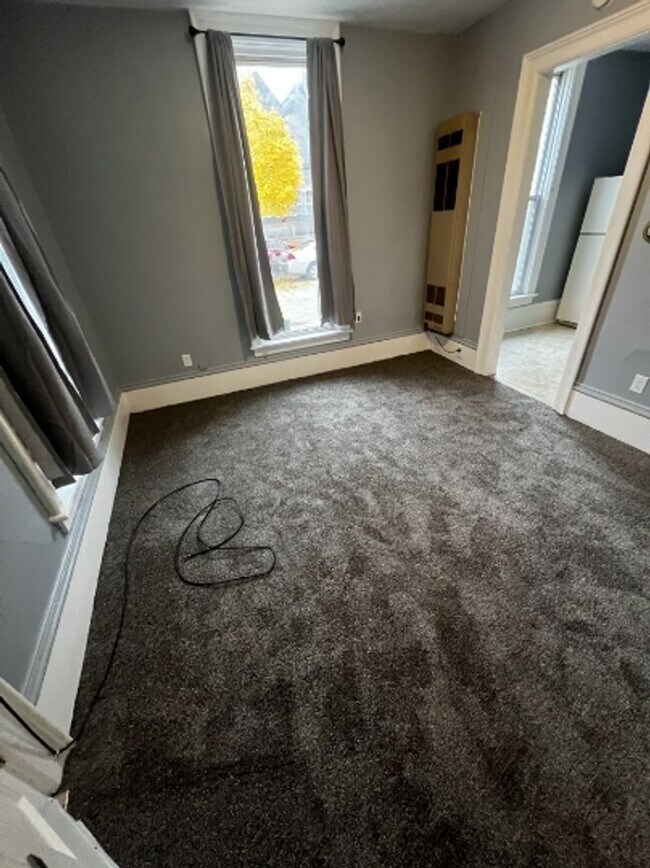 Photo - 1001 Cook St Unit 1