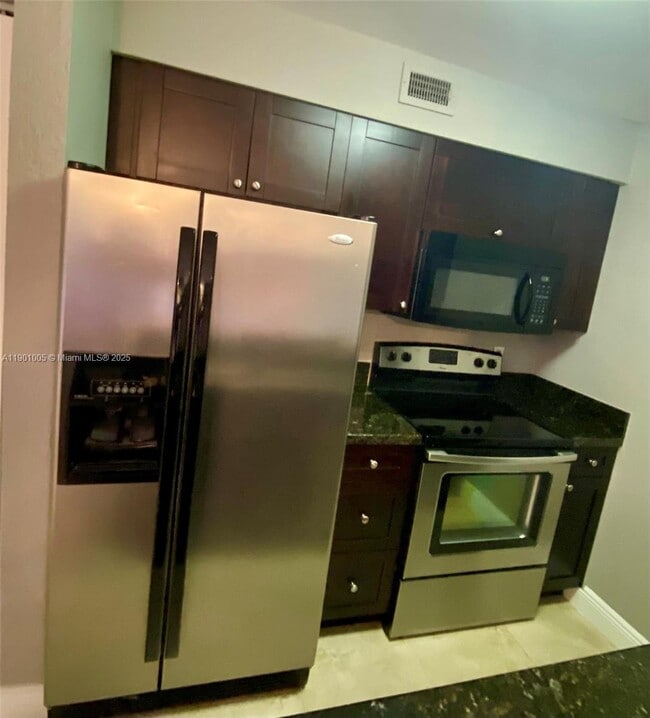 Photo - 2851 N Oakland Forest Dr Unit 108