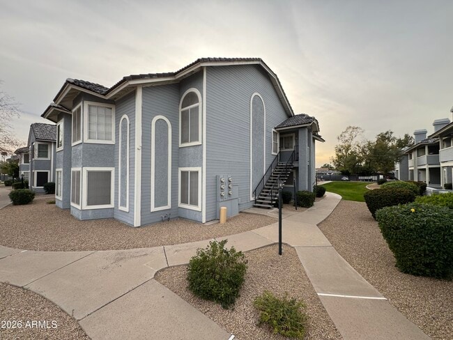 Building Photo - 2910 W Marconi Ave Unit 104