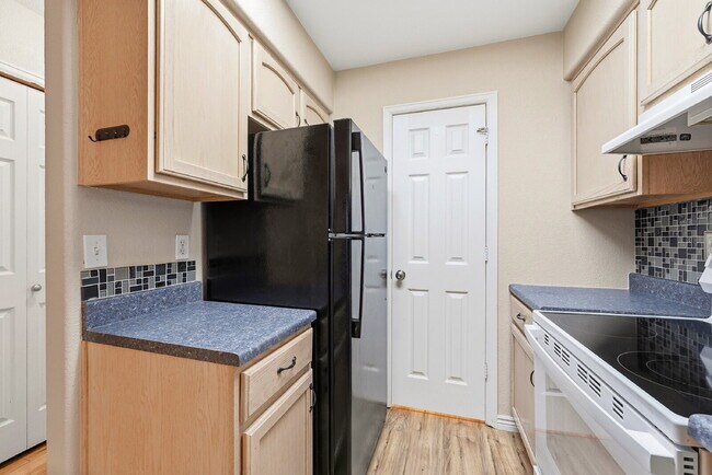 Photo - $2,140.95 with $300 off the first month's rent, 2 Beds - 2 Bath, Single Family Home in Centennial...
