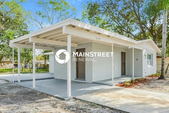 Photo - 2 Bedroom Pet-Friendly Home in Mount Dora, FL with Main Street Renewal