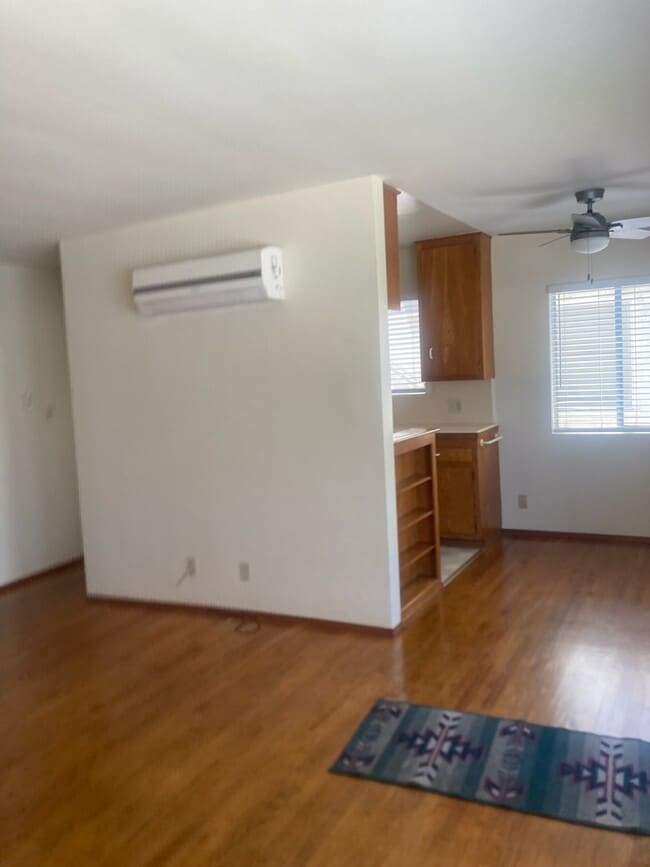 Photo - 242 Argonne Ave Unidad #A
