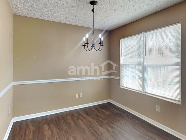 Photo - 6110 Flagstaf Walk