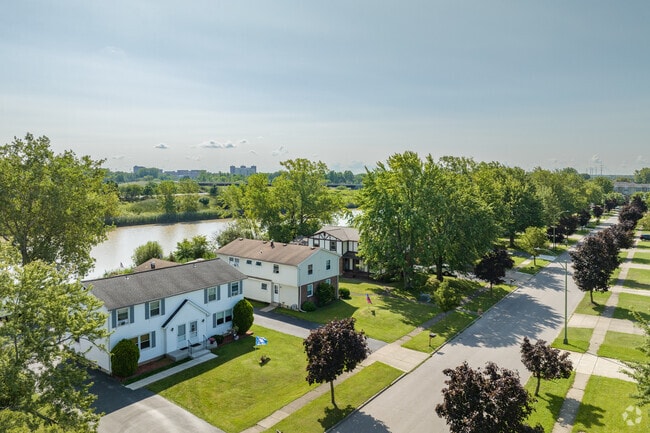 Kaymar Duplexes