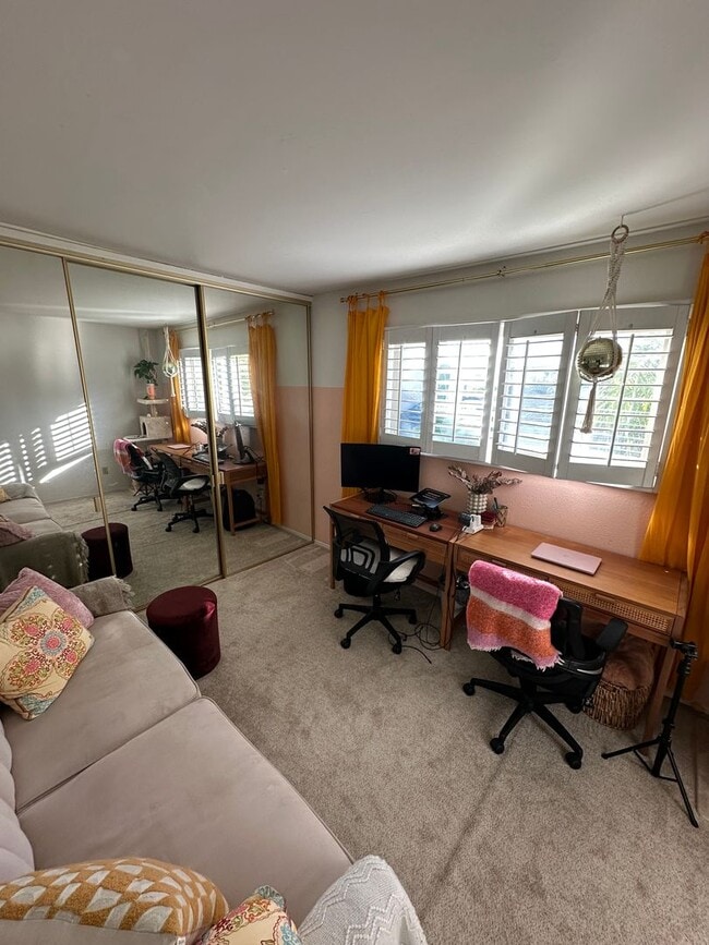 Photo - 1221 Essex St