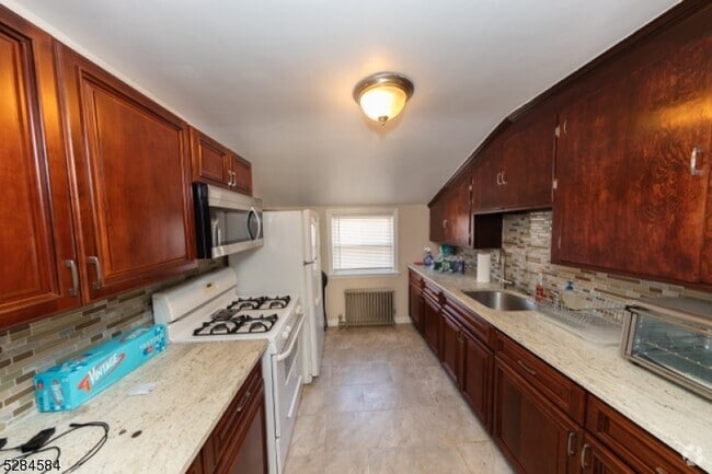 Building Photo - 159 Ridge Ave Rental