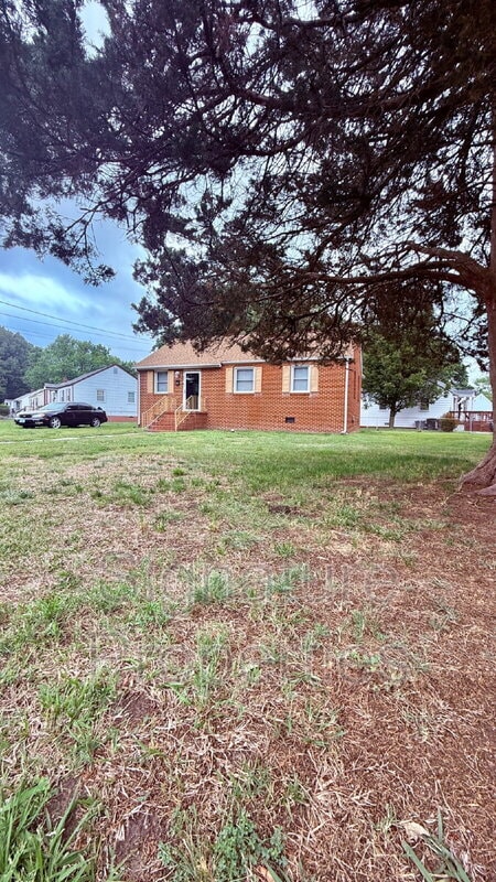 Photo - 401 Craven St