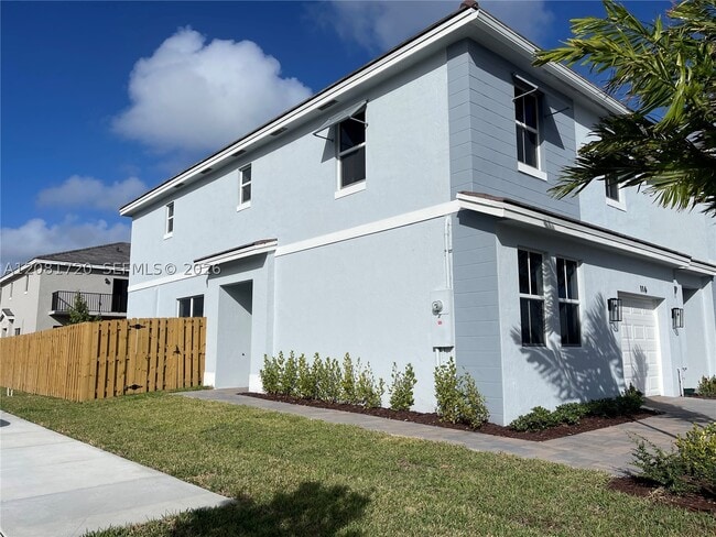 Photo - 116 NE 13th Ave