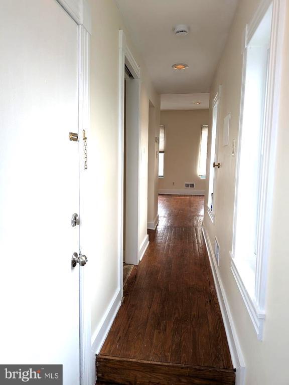 Photo - 1906 Fleet St