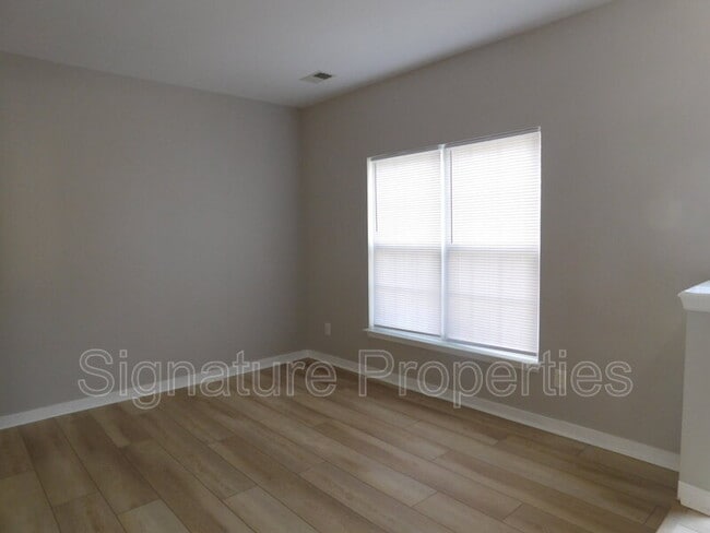 Photo - 7907 Cottesmore Terrace