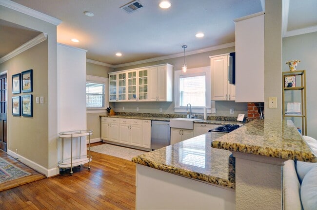 Photo - Charming Monticello Bungalow