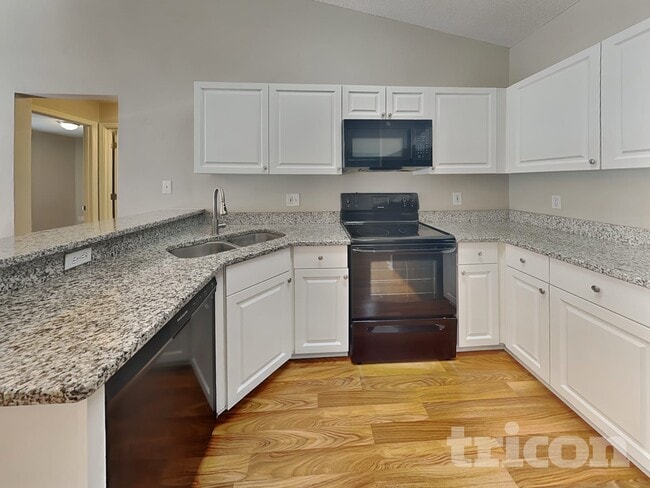 Photo - 17128 Woodcrest Way