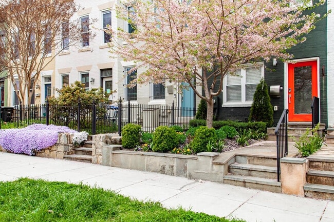1710 A St SE Unit SI ID1238467P