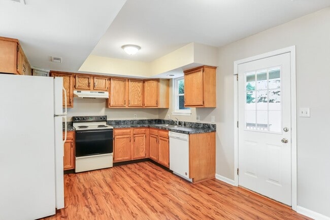 Photo - Three bedroom two bathroom end unit townhouse
