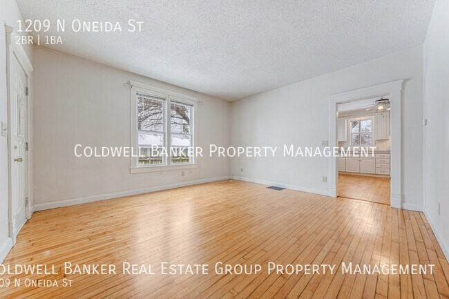 Photo - 1209 N Oneida St