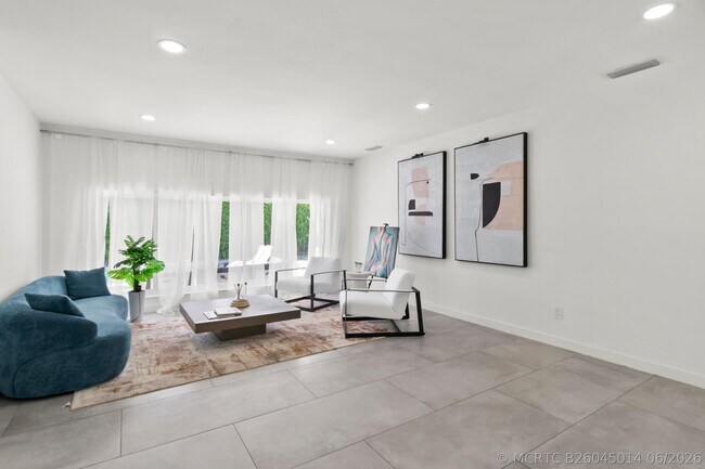 Photo - 21303 NE 18th Pl