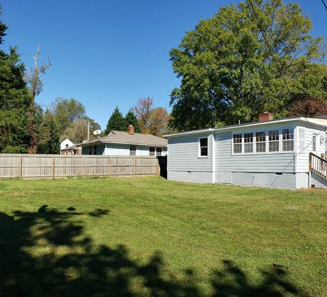 Photo - 3119 Eastwood Dr