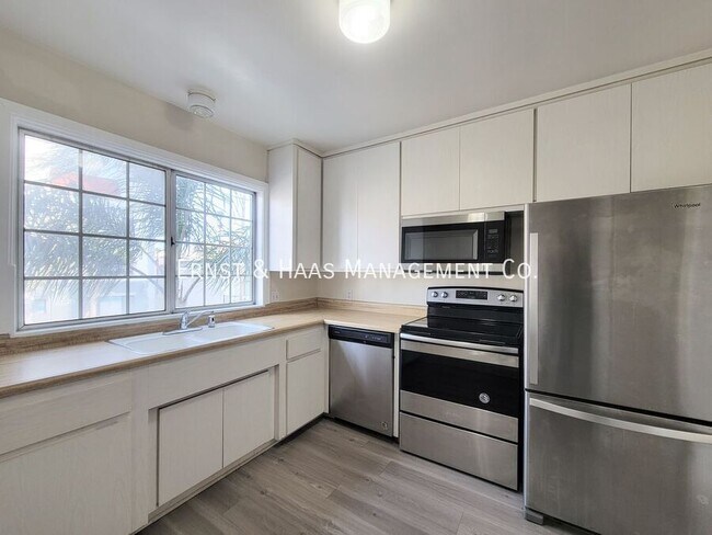 Photo - 21 Alamitos Ave Unit #04