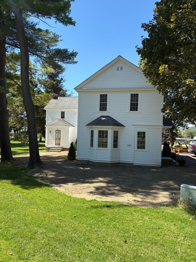 Building Photo - NEW Luxury 2 Bedroom apartments! Unit West Cottage (B)