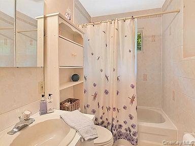 Photo - 24 Spruce St