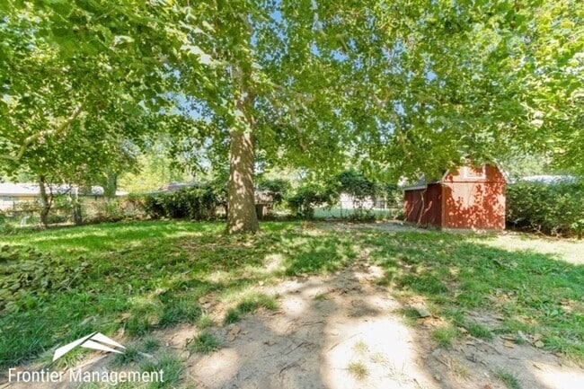 Photo - 1733 Vaughn Dr