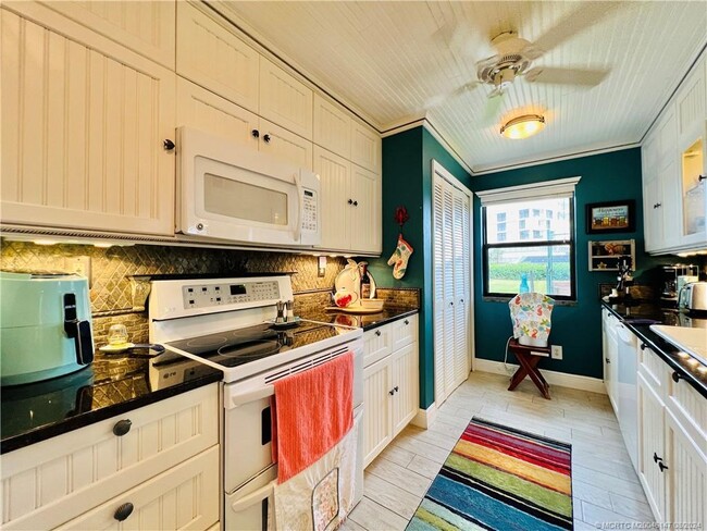 Photo - 10044 S Ocean Dr Unit 102