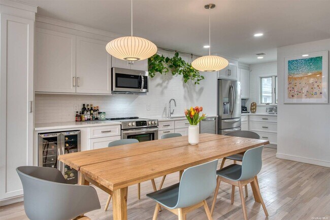 Photo - 3029 Mitchell Rd