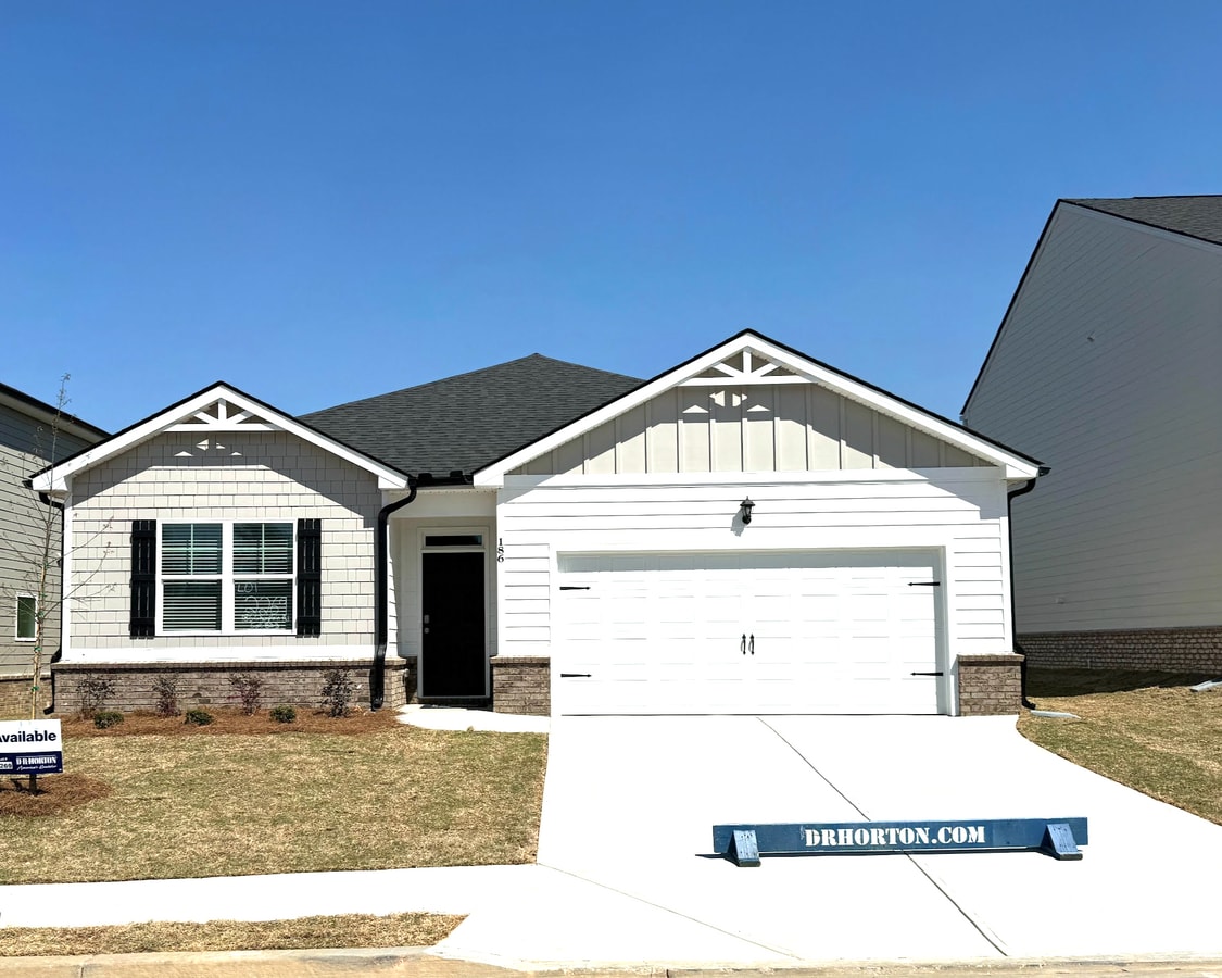 Photo - 163 Champlain Rd