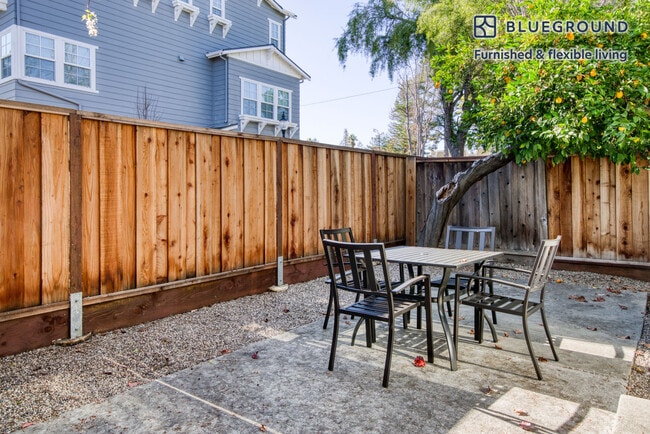 14 Forest Glen St