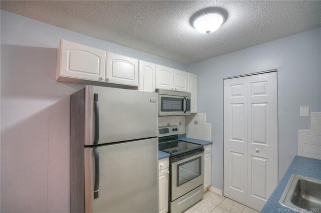 Photo - 86 Buddington Rd Unit 7