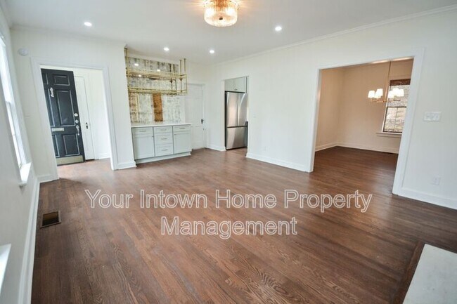 Photo - 1861 Ardmore Rd NW