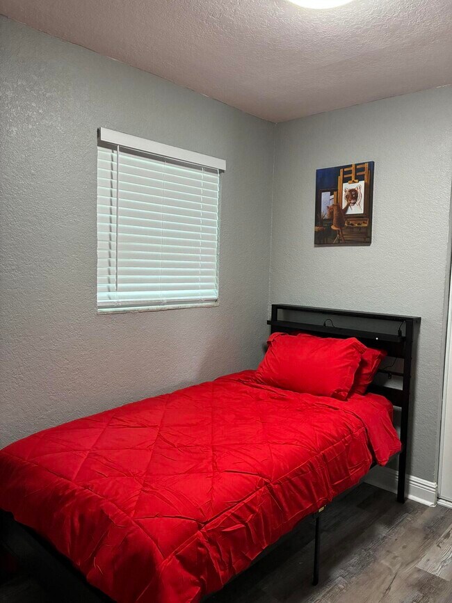 Photo - 1558 NW 5th Ave