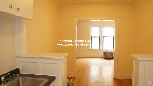 Building Photo - 2338 N Spaulding Ave Unit 1A Rental