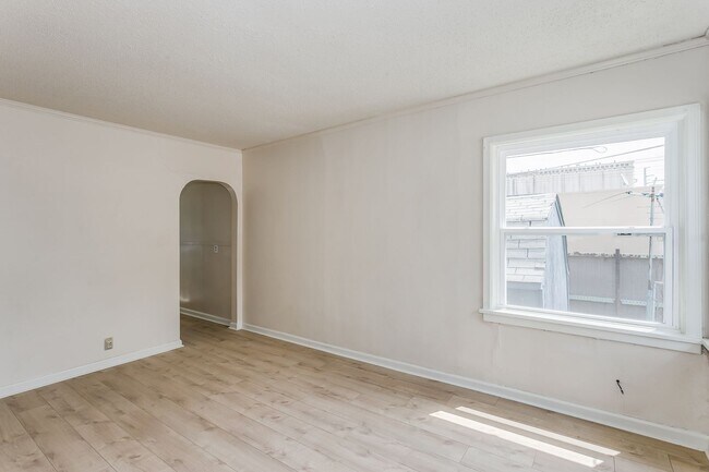 Photo - 1802 N Market St Unit 2