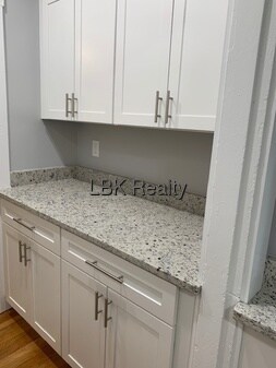 Photo - 9 Cambria Rd Unit 1