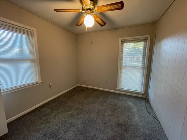Photo - SOUTHAVEN SCHOOLS, 4 BEDROOMS!