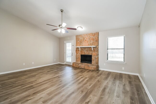 Photo - 7323 Sweet Rose Ln
