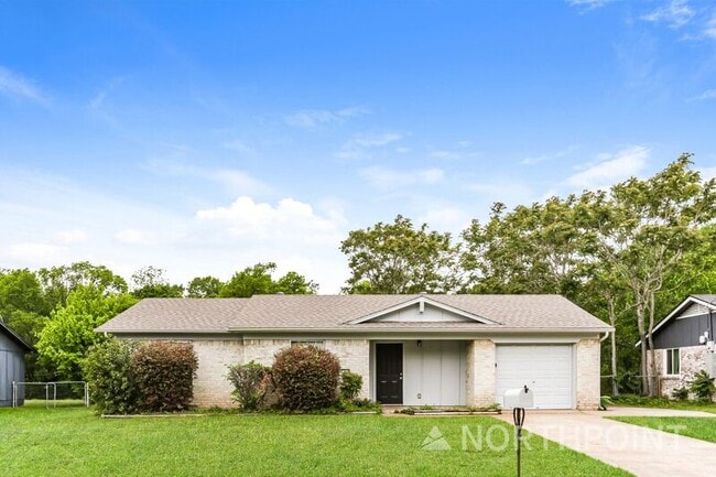 Building Photo - 1238 Saturn Dr