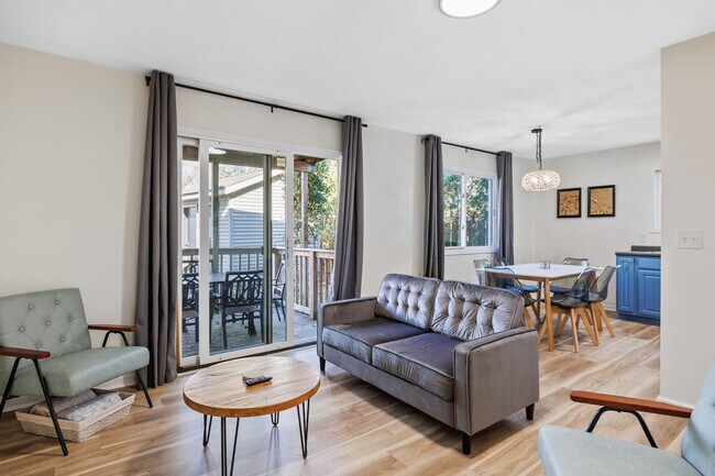 Building Photo - 204 Washington Park Blvd