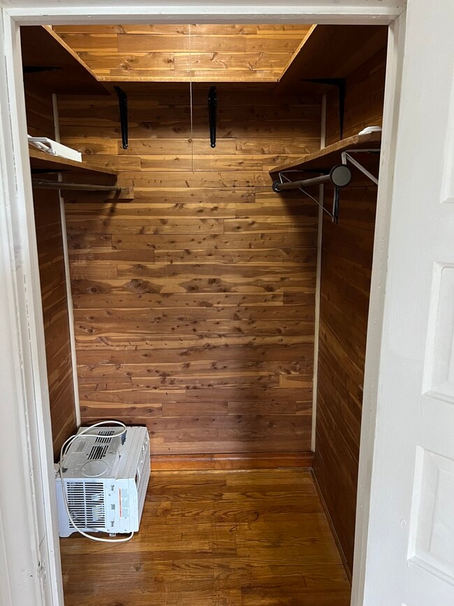 Photo - 1614 Arlington Ave Unit 4