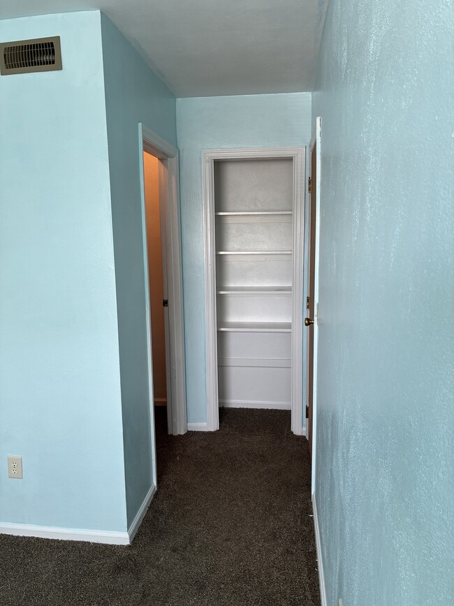 BED RM 1 STORAGE CLOSET