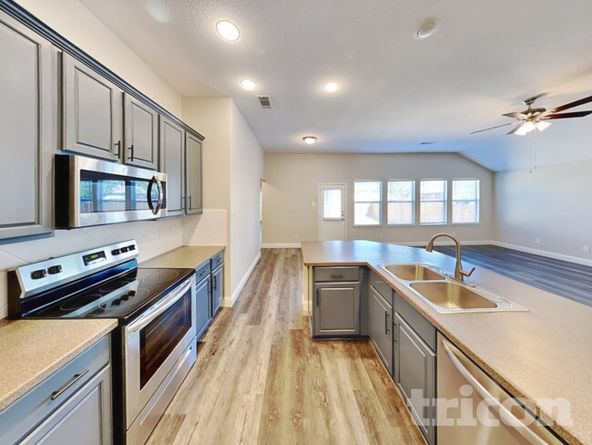 Photo - 12608 Summerwood Dr