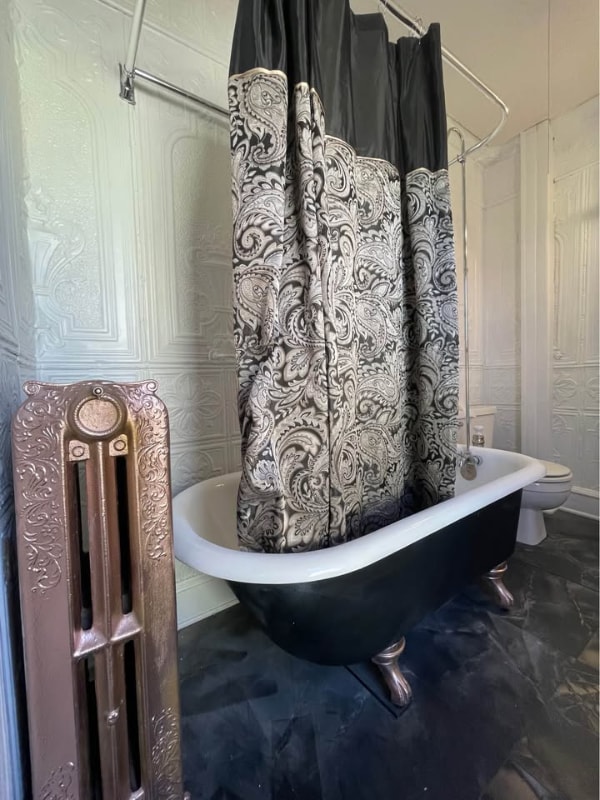 Photo - 307 N Main St